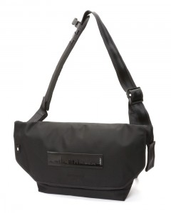 メッセンジャーバッグ M【HOBO 16 MESSENGER BAG MEDIUM/TOKYO LANDMARKS(建物)】