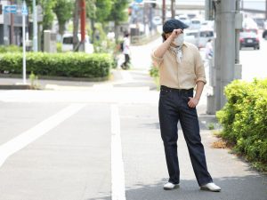 ＜UPDATE：2020年秋冬コレクション入荷!!＞【6月の服装】袖を捲った長袖シャツ×ワンウォッシュデニム。