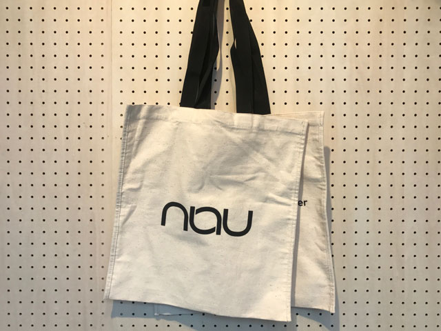 ノベルティフェア開催】nau(ナウ)のアイテム購入で非売品トートバッグ