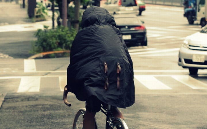 雨 に 濡れ ない 自転車